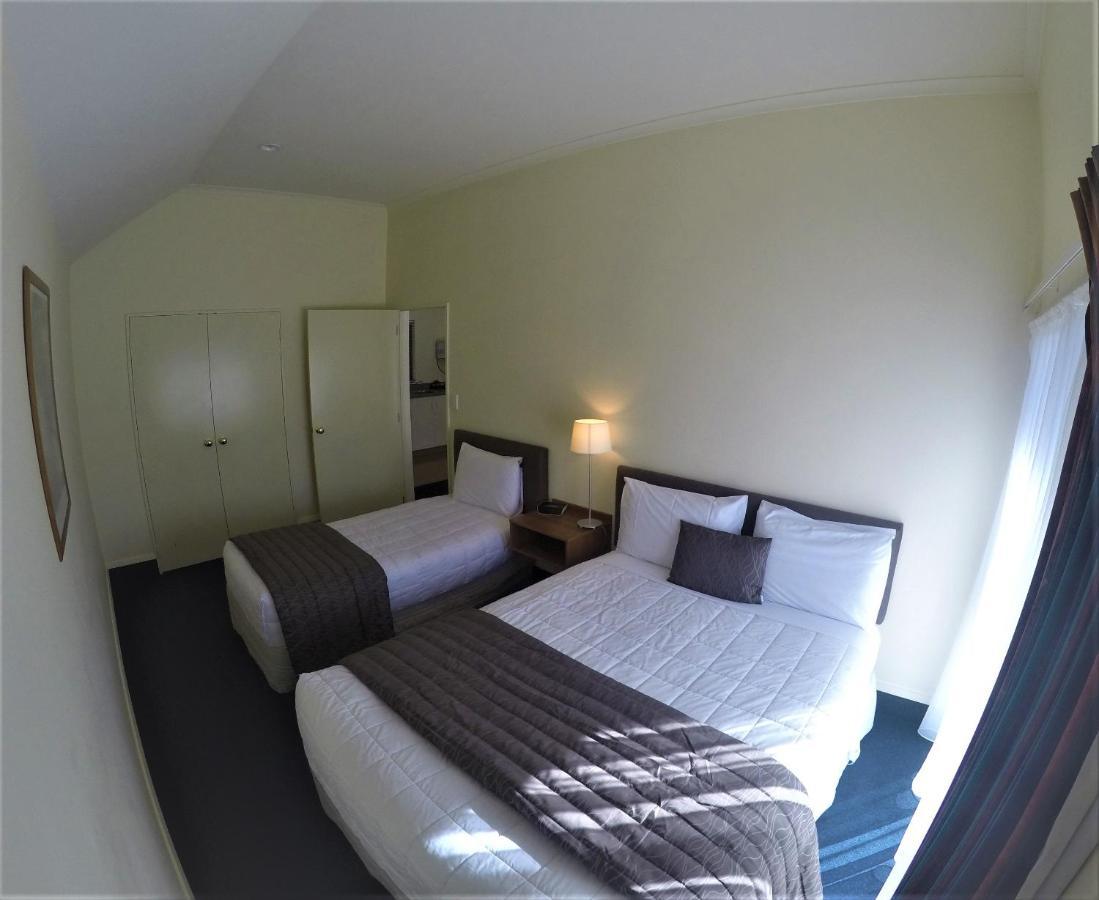 אוהקונה The Peaks Motor Inn מראה חיצוני תמונה