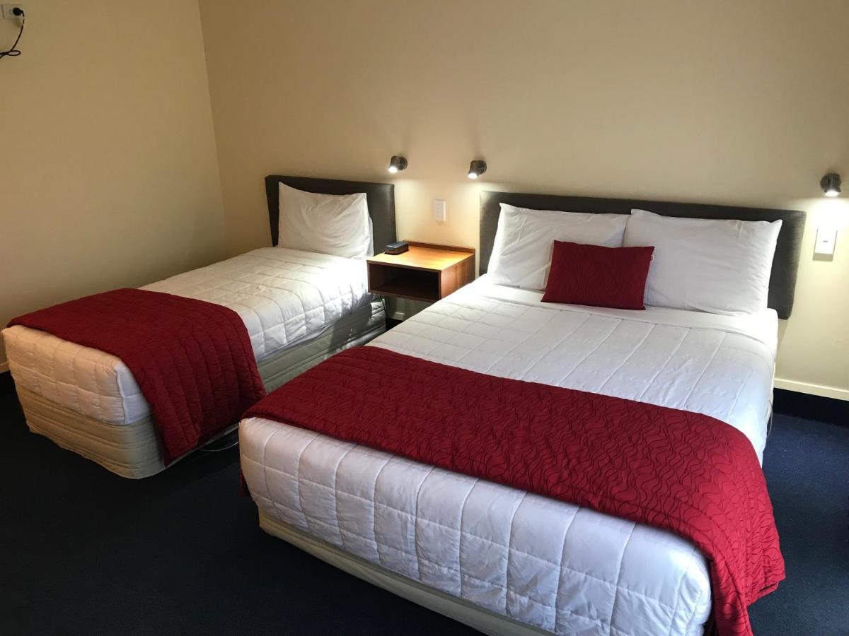 אוהקונה The Peaks Motor Inn מראה חיצוני תמונה